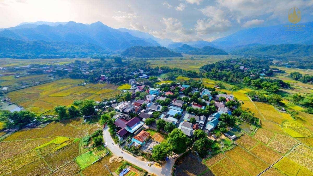 Cycling to Pom Coong Village: The Ultimate Guide to Exploring Mai Chau’s Most Authentic Thai Community by Bike