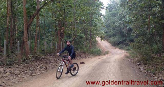 10 Days Northern Laos Mountain Cycle Tour