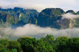 Phou Den Din
