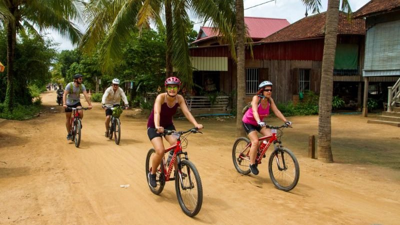 Cycling in Phnom Penh