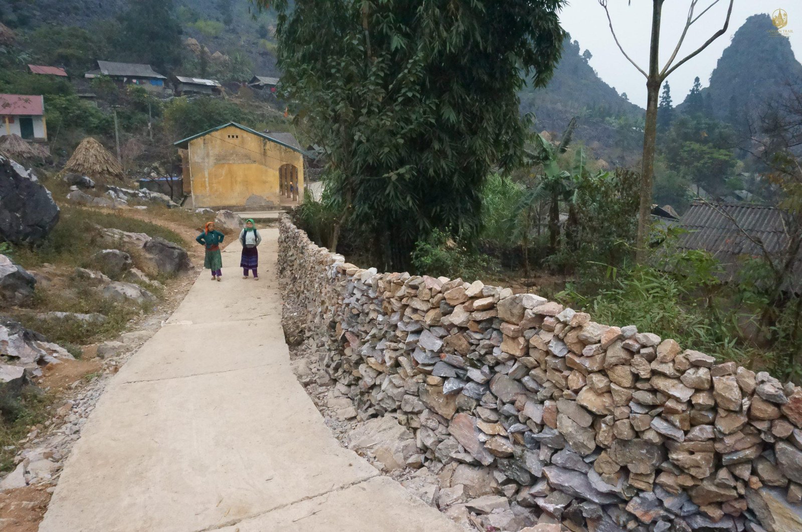 Biking Vietnam: The Ultimate Guide to Adventures, Culture, Landscapes & Life-Changing Journeys