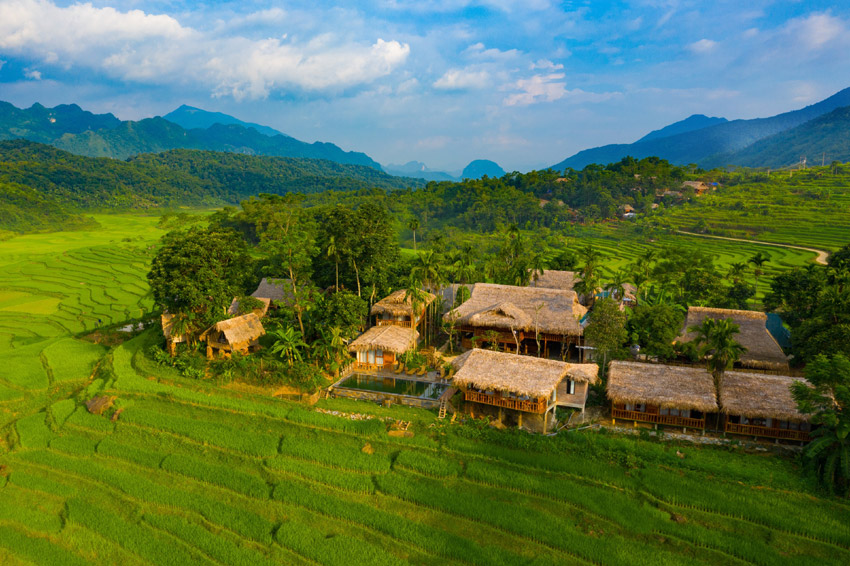 Hiking Pu Luong Nature Reserve