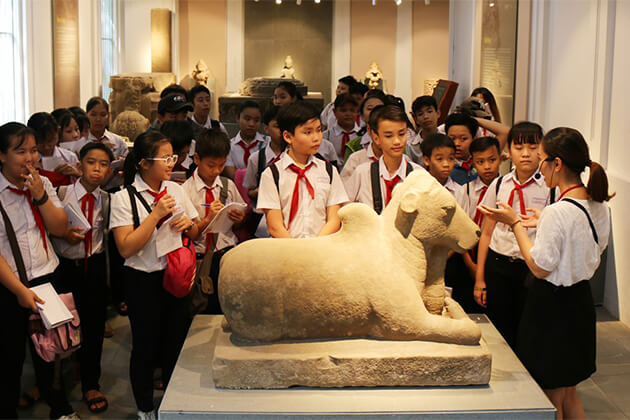Memorable Central Vietnam Student Tour 7 Days