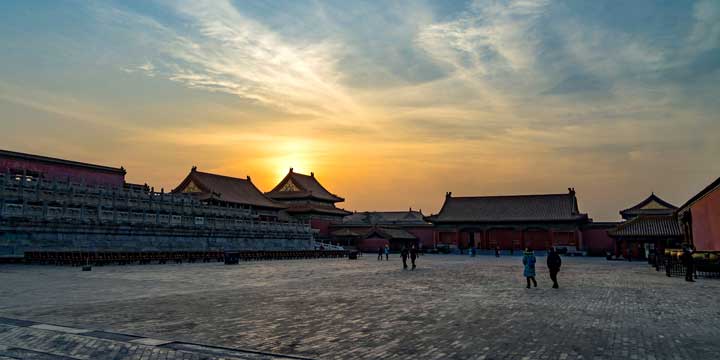 4 Days Beijing Essence with Stunning Night View of Great Wall
