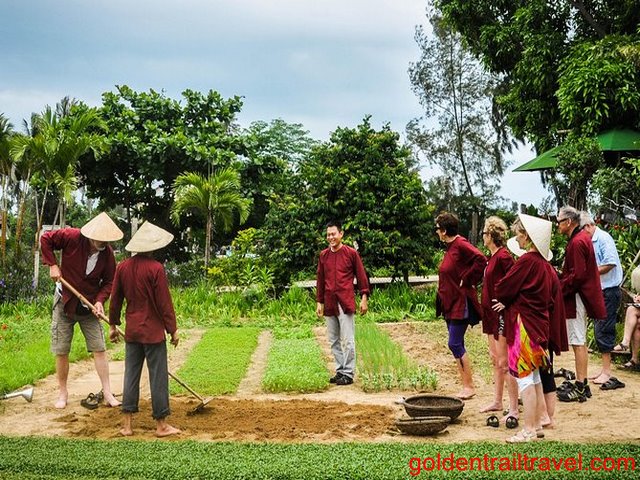 Hoi An Bicycle Tour 1 Day – Tra Que Village