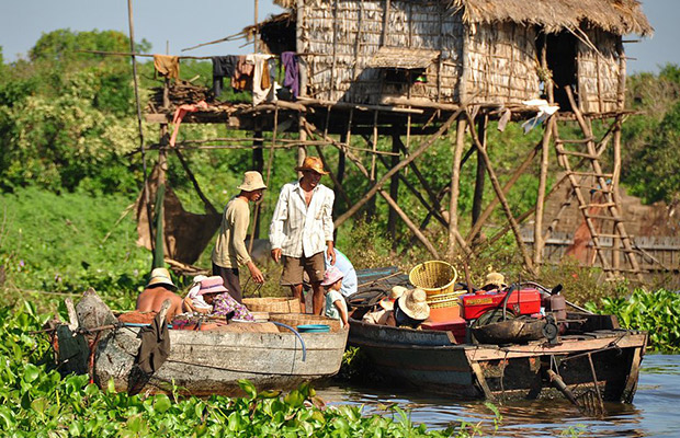 Kompong Khleang Floating Village Tour Half-Day