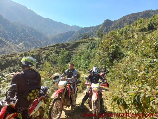 Phnom Penh Motorbike To Hanoi 16 Days