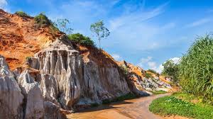 Why Riding a Motorbike from Da Lat to Mui Ne?